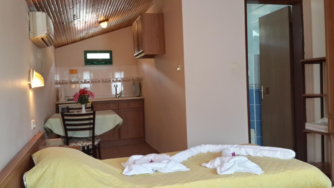Avlu Apartments 1 Ічмелер Номер фото